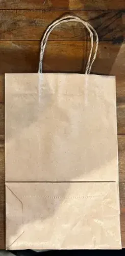 Sacola de Papel Kraft (28 cm x 18 cm) 55 un.