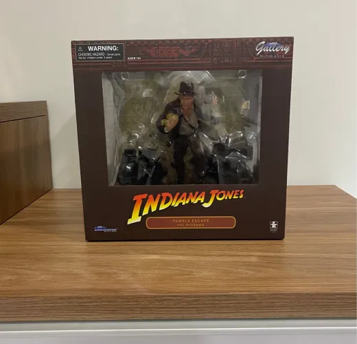 Indiana Jones Temple Escape Diorama
