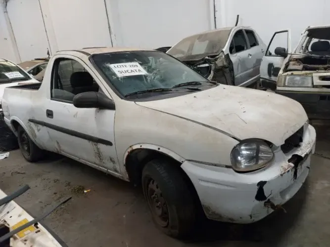 Sucata Venda De Peças Chevrolet Corsa Pick Up 1.6 2002