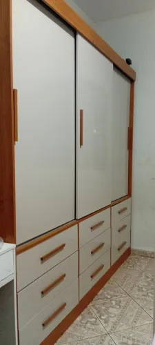 Vendo guarda roupas