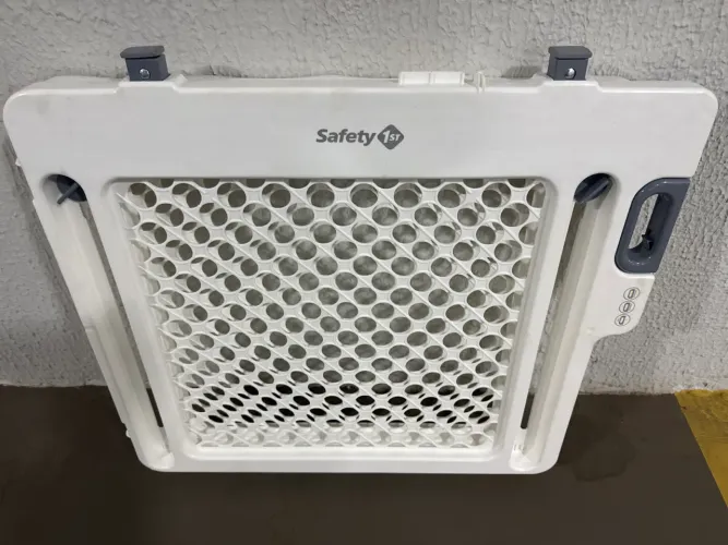 Protetor de porta infantil