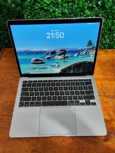 Macbook m1 2020 