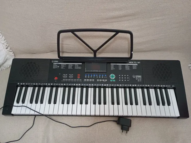 Teclado Musical Spring tc161 para iniciantes