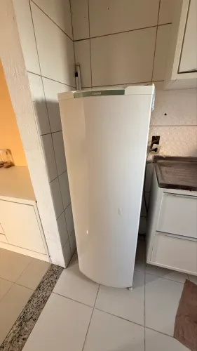 Geladeira cônsul usada 