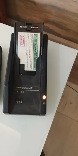 Celular antigo a venda para colecionadores