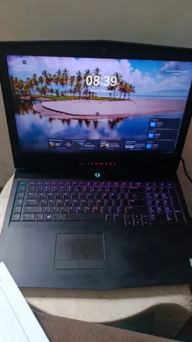 VENDE-SE NOTEBOOK ALIENWERA preço negociável 