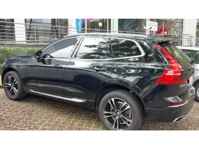 Volvo XC-60 XC 60 T-8 Híbrido Momentum 2.0 5P 2021