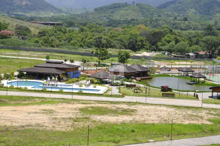Terreno à Venda em Condomínio de Alto Padrão Maricá/RJ