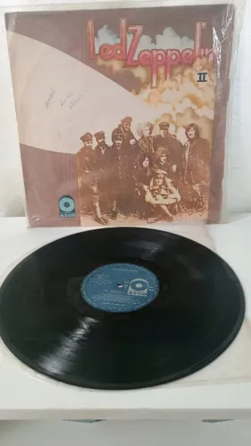 Disco Vinil Led Zeppelin II umas das primeiras prensagens 1970 Selo Azul Item de coleciona