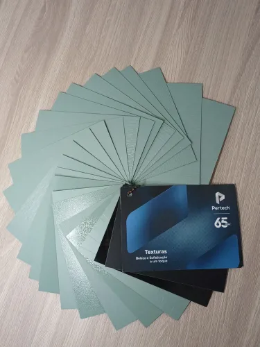 Catálogo PERTECH Laminado Decorativo Alta Pressão