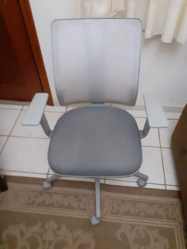 Cadeira Ergonômica de Escritório FK Cinza - Estado de Nova (Linha Premium)