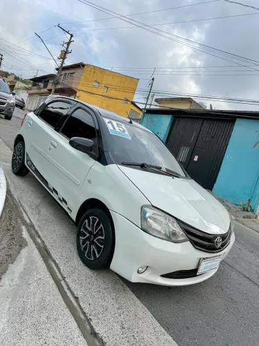 Toyota Etios XS 1.5 Flex 16V 5P Mec. 2015