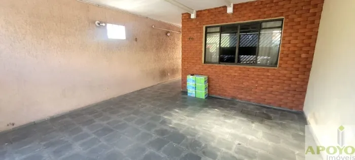 Casa Assobradada para locação com 2 dormitorios e uma vaga