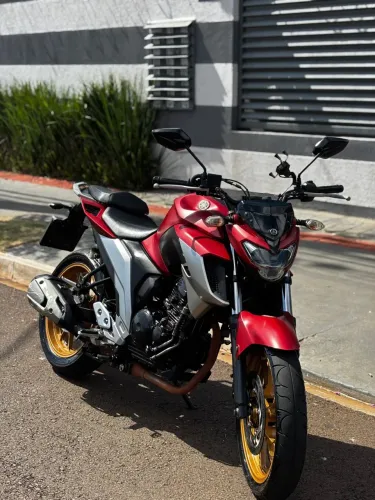 Fazer 250 cc a toda prova