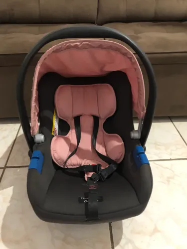 Cadeirinha de bebê para automóvel