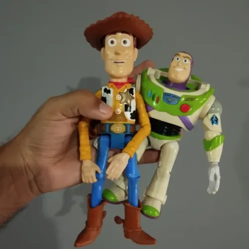 Buzz e Wuddy originais mattel pixar  para colecionadores