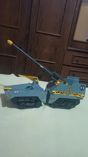 Tanque dos comandos em ação