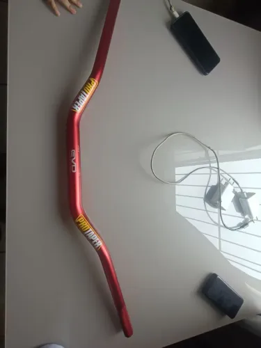 Guidão de moto