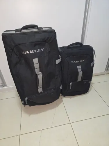 Malas viagem oakley
