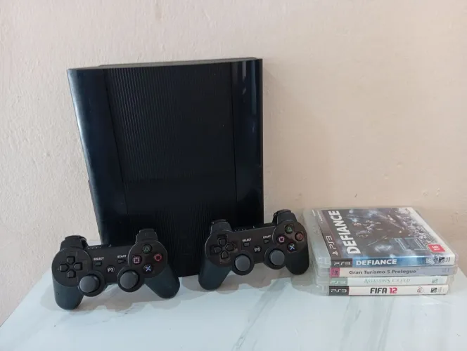 Playstation 3 super slim original completo