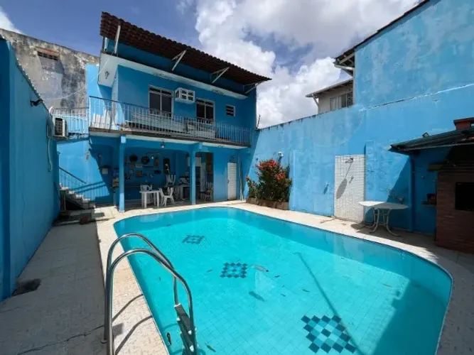 Casa no Dom Pedro - Piscina, 3 quartos e escritório. Próximo ao La salle e cavalaria.