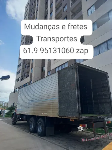 Caminhão truck Baú grande