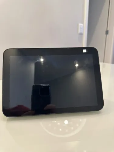 Amazon Echo Show 8 - 2ª Geração (2021) com Alexa - Preto