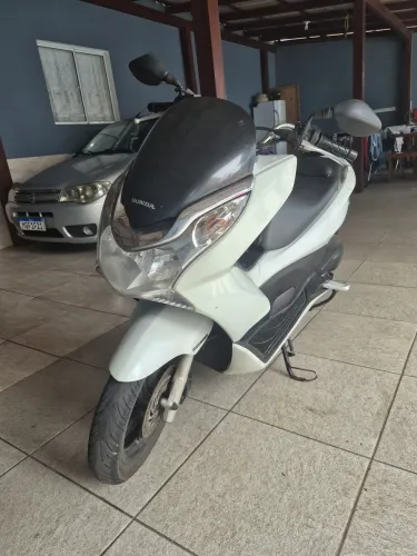 Honda PCX 150 2014 - Excelente Estado (Detalhe no CVT)