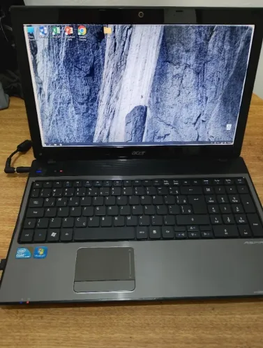 Notebook Acer I3 2.2mhz, Tela 15'6, SSD 256GB, 4GB ram, Teclado novo - Ideal para estudos