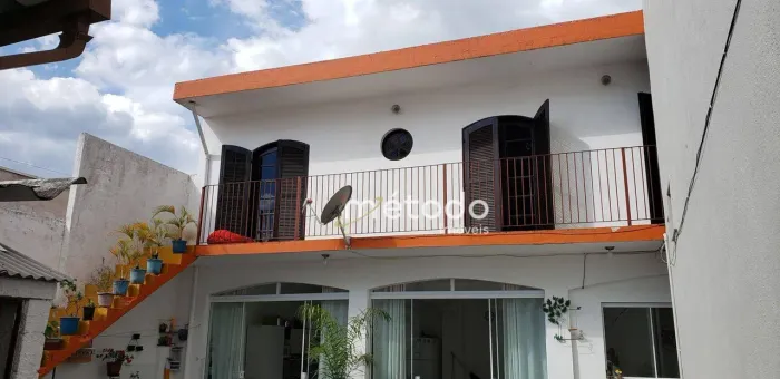 Sobrado com 4 quartos à venda, 90 m² por R$ 1.890.000 - Bairro: Centro - Guararema/SP