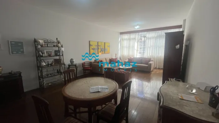 APARTAMENTO CLÁSSICO - 3 QUARTOS - 206m - RUA SANTA CLARA