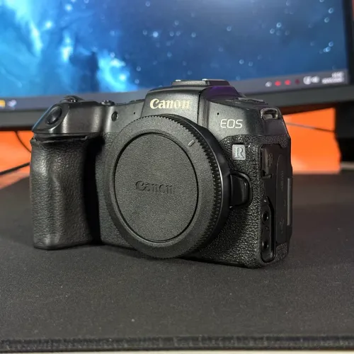 Canon EOS RP Full Frame + 3 Cartões + 2 Baterias