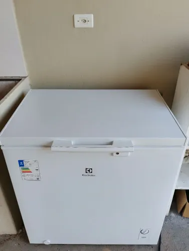Freezer Horizontal Eletrolux Cycle Defrost 200L