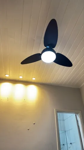 Ventilador de Teto Elluz Inverter para 2 Lâmpadas 20W Preto com Tabaco Bivolt VENTISOL