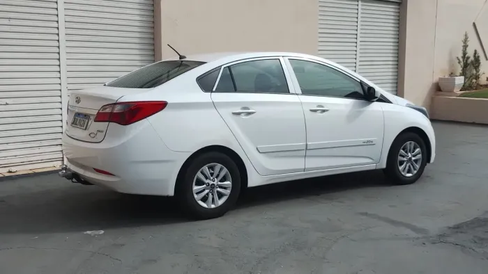Hyundai HB20S C.plus/c.style1.0 Flex 12V Mec. 4P 2015