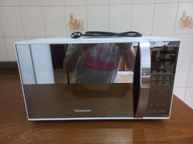 MICRO-ONDAS PANASONIC