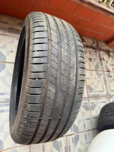 Pneu Pirelli 215/60 R17