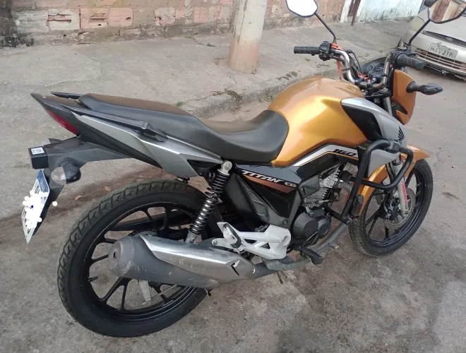 CG Titan 160 com 30 mil km