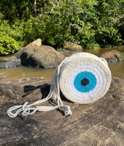 Bolsa olho grego de crochê 