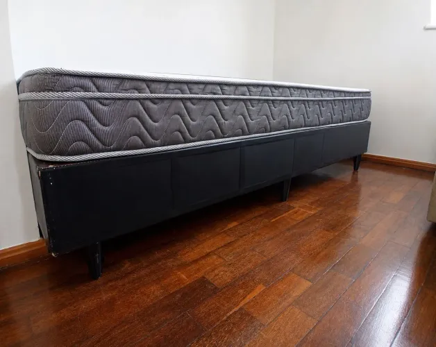 Cama de Solteiro Ortobom Sob Medida (2,03 m) + Colchão em ótimo estado