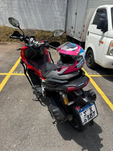 ADV 150 VERMELHA