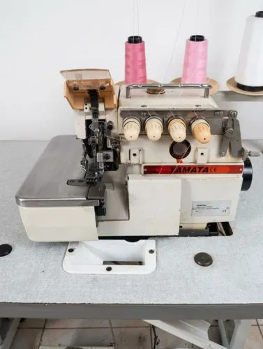 Máquina de Costura Yamata Overlock Ponto Cadeia