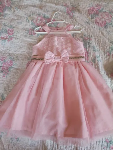 Vestido de festa infantil ( Rosa) Tam:2 anos, acompanha dois laços de cabelo