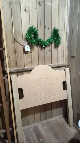 Vendo cama de solteiro 