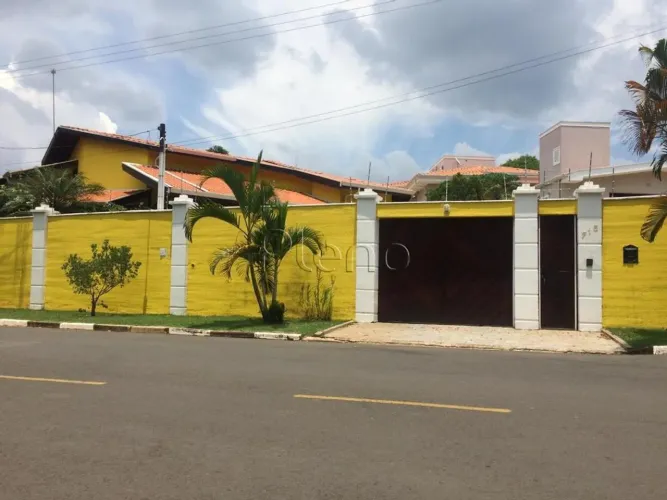 Venda | Sobrado com 400,00 metroQuadrado, 4 dormitório(s), 2 vaga(s). Parque Xangrilá, Cam