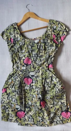 Vestido (utilizado poucas vezes)