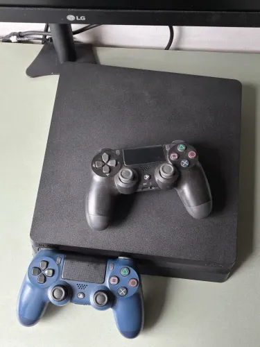 PS4 Slim 1TB SSD | Desbloqueado via BD-JB