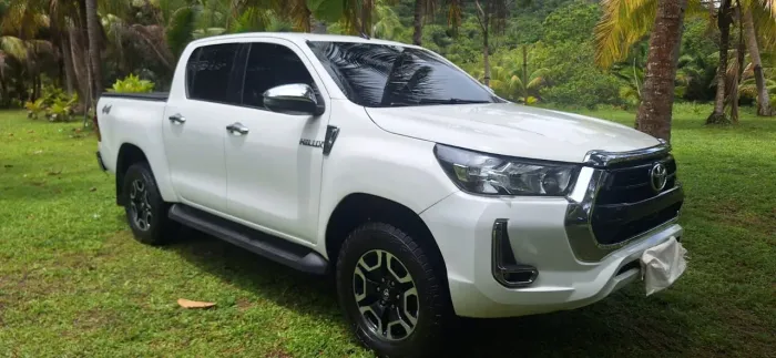 Toyota Hilux CD 4X4 2.8 Diesel Mec. 2022