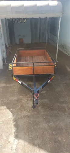 Vendo carretinha fazendinha ano 2022 zeradinha.