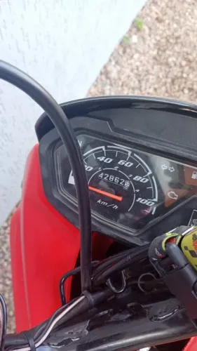 Moto Pop 110i 2023 - alugo ou passo o financiamento.